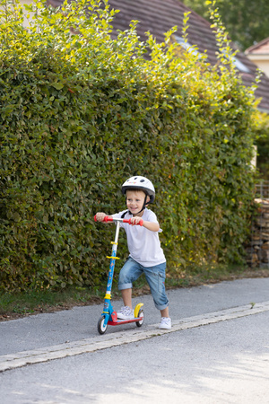 Psi Patrol Hulajnoga dwukołowa dla dzieci składana regulowana z hamulcem nożnym