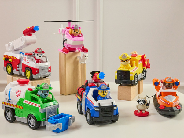 Psi Patrol Fire Rescue Pojazd cysterna i figurka Rocky'ego