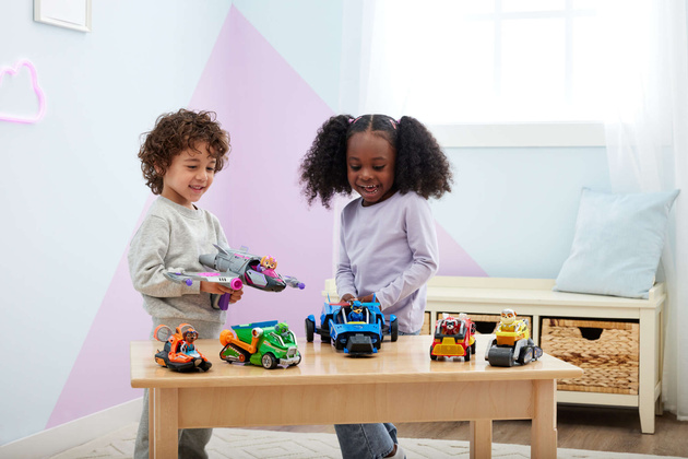 Psi Patrol The Mighty Movie Wielki Film Figurka Chase i Skye Interaktywne autka Deluxe światło dźwięk