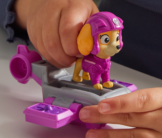 Psi Patrol Skye figurka z deską hoverboard 6 cm