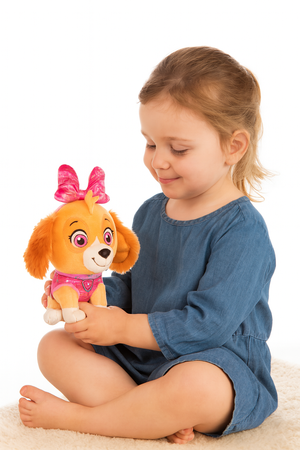 Maskotka Psi Patrol Skye Pluszak 26 cm