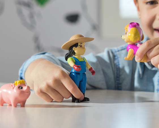 Psi Patrol Zestaw 6 Figurek Farmerka Yumi Pani Burmistrz Skye Rubble Chickaletta Świnka