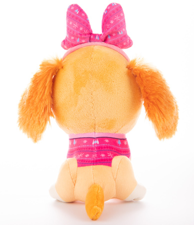 Maskotka Psi Patrol Skye w świątecznym sweterku 18 cm